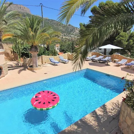 Maryvilla 240 فيلة